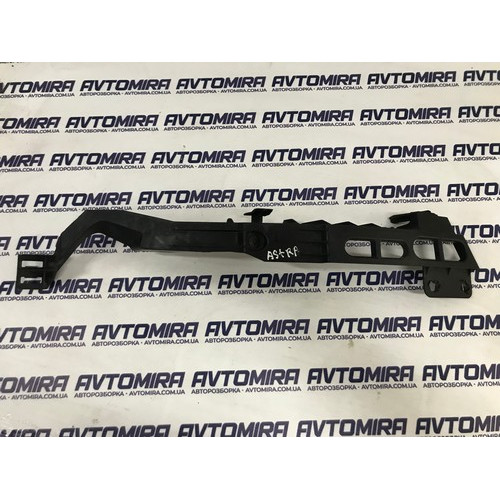 Кронштейн переднього бампера правий Opel Astra J 2013-2015 13368882